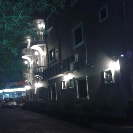 Hotel Ria Джохор-Бару Екстер'єр фото